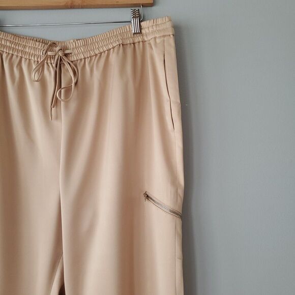 Rachel Parcell Tan Satin Drawstring Jogger Pants Womens Large Inseam 28 - Picture 3 of 9